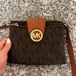 Michael Kors Womens Crossbody Bag Brown Monogram Adjustable Strap Flap Classic